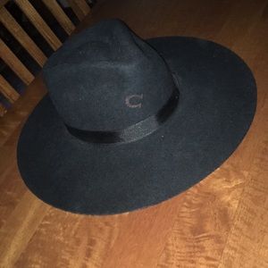 Charlie 1 horse highway hat!